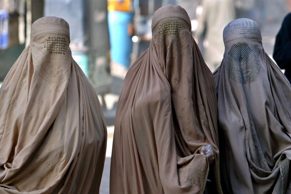 Women in Afghanistan again imprisoned under the burqa